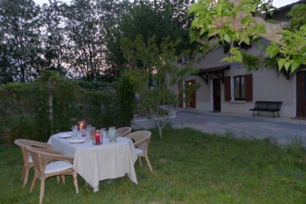 Bed and Breakfast La Ferme De Chaleyre Romans-sur-Isère Exterior foto