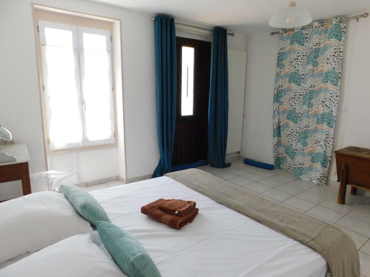 Bed and Breakfast La Ferme De Chaleyre Romans-sur-Isère Zimmer foto